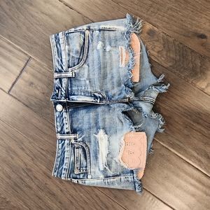 AEO shortie - cut off jean shorts